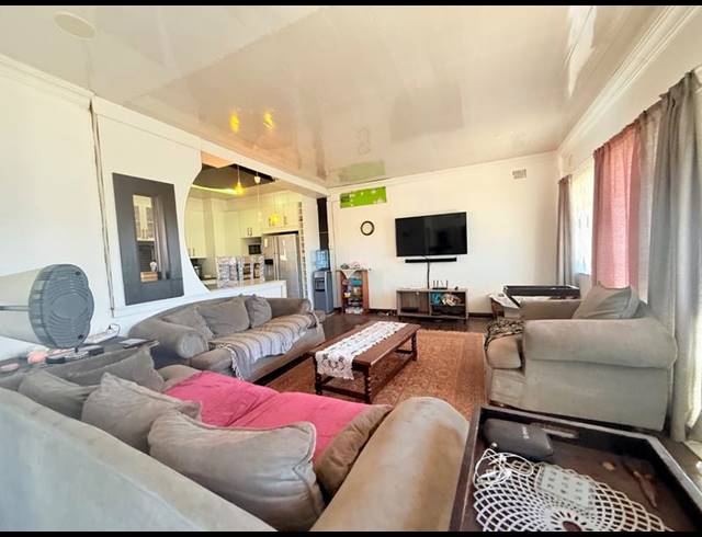 4 BEDROOM HOUSE FOR SALE IN VANDERBIJLPARK CE 2